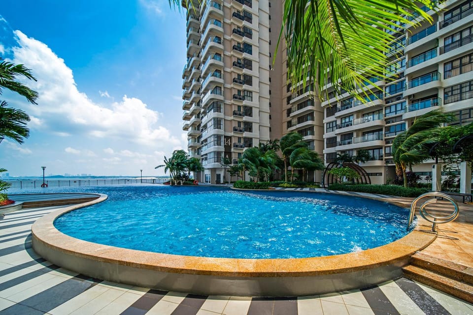 Day, Natural landscape, Pool view, Sea view, Swimming pool, Swimming pool