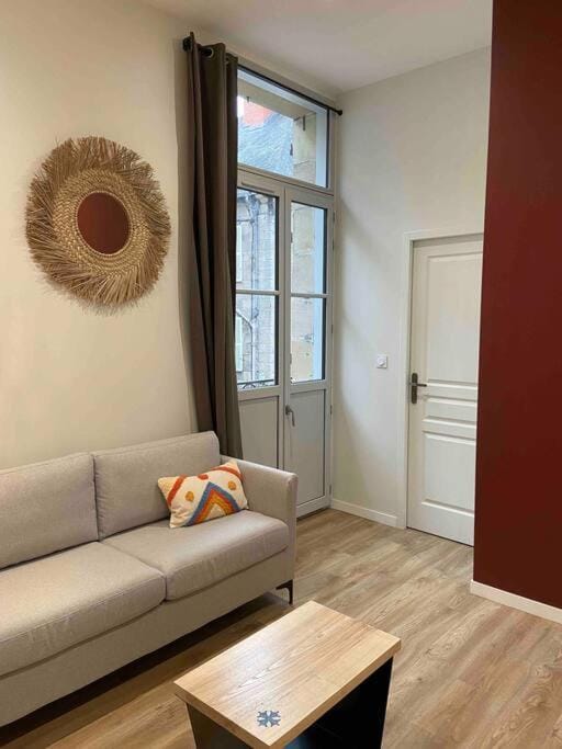 Logement entier-Clim-100%équipé-Hypercentre-Balcon Apartment in Nouvelle-Aquitaine