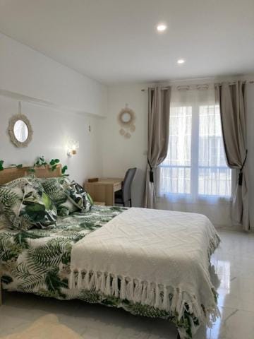 L'escale chic gare Saint Charles Apartment in Marseille