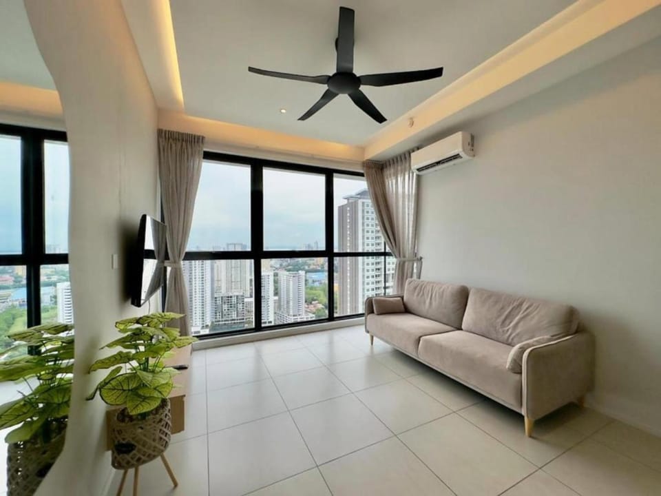 TV and multimedia, Living room, Dining area, air conditioner