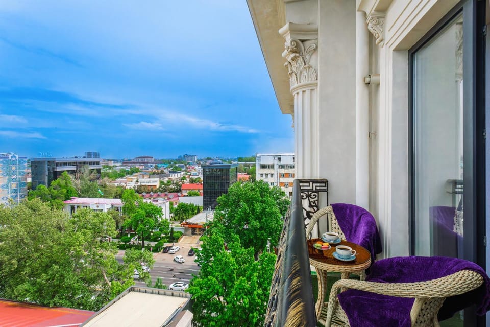 Day, View (from property/room), Balcony/Terrace, City view