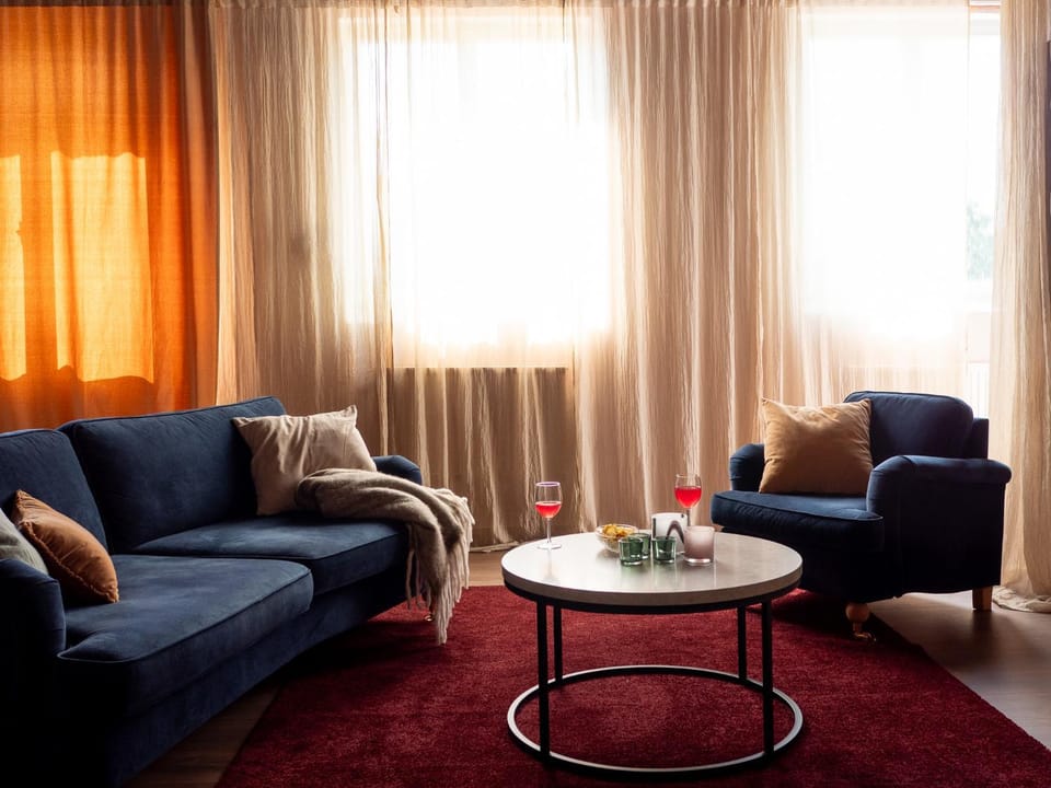 Living room, Seating area