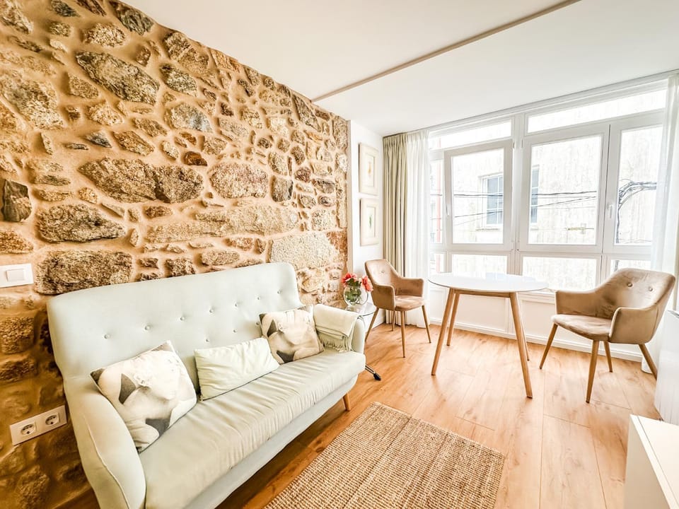 Casa de Ángeles by ALÔGA House in Fisterra