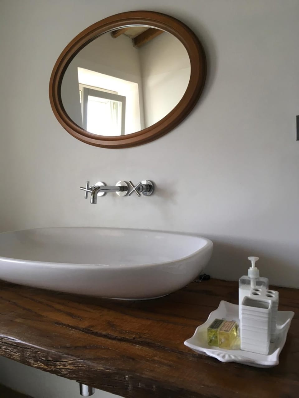 Shower, Bathroom, Decorative detail