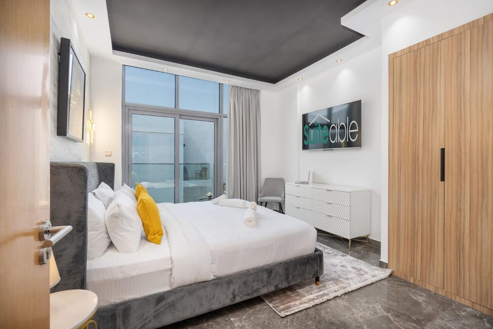 Modern Comfort in a Spacious Apartment - Suiteable Apartment in Dubai