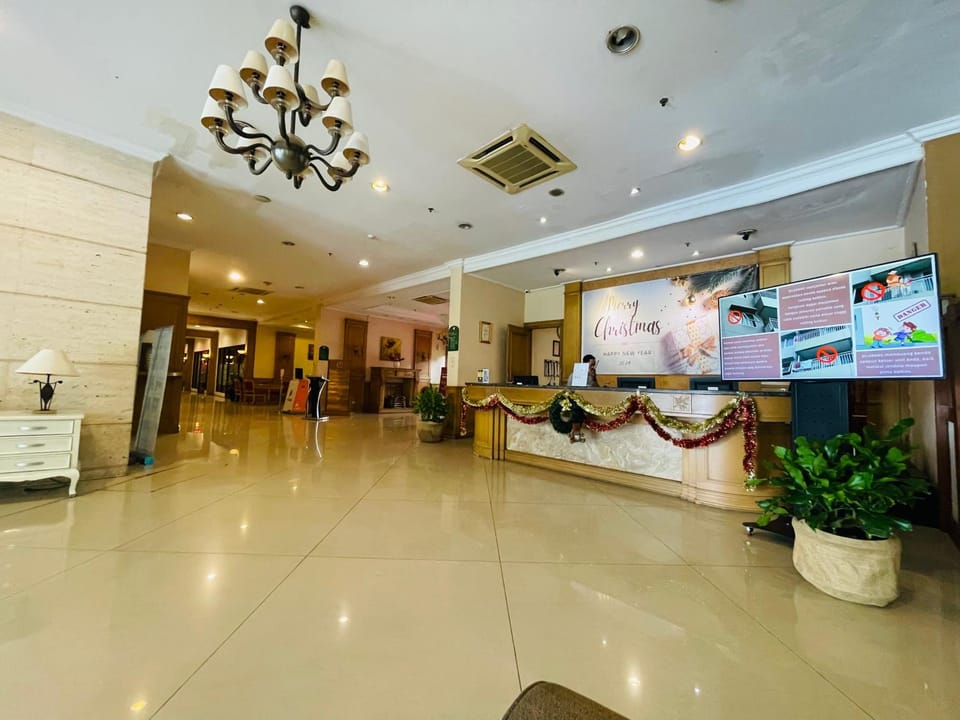 TV and multimedia, Lobby or reception