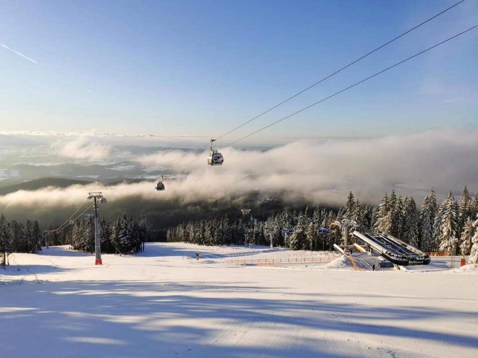 Winter, Skiing