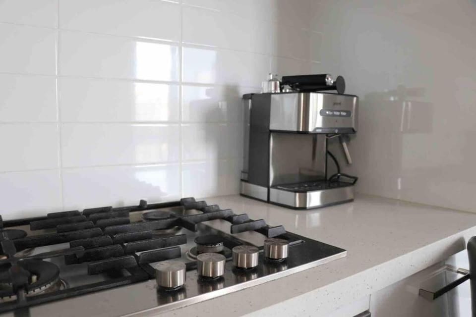 City apartment free parking cityview pool gym Apartment in Adelaide