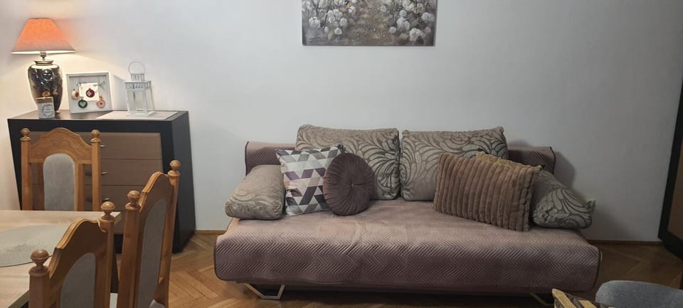 Apartament TRINI Apartment in Lower Silesian Voivodeship