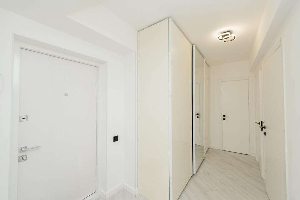 wardrobe, air conditioner