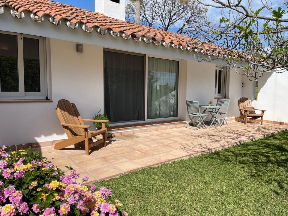 Property building, Patio, Garden