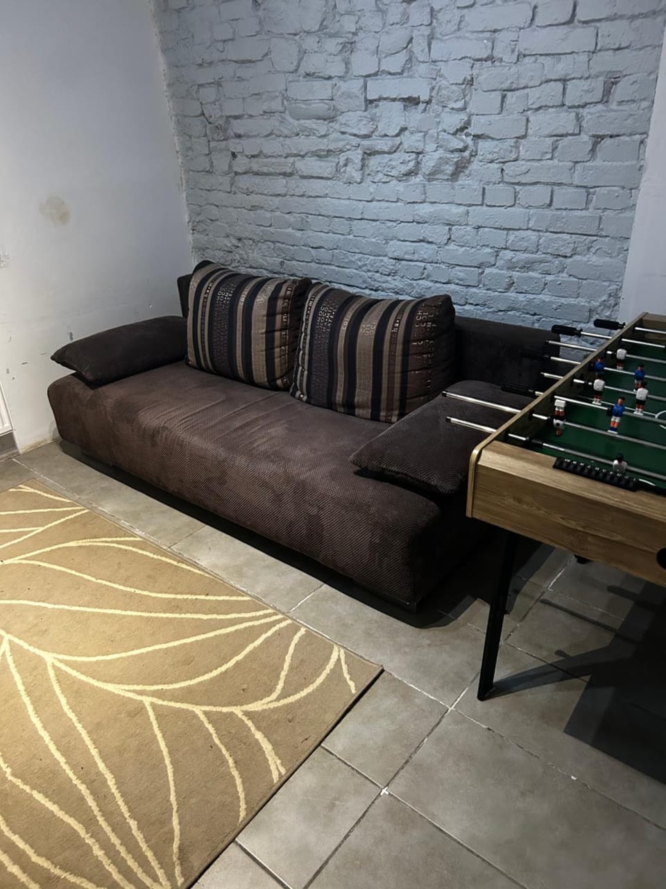 Game Room, Seating area