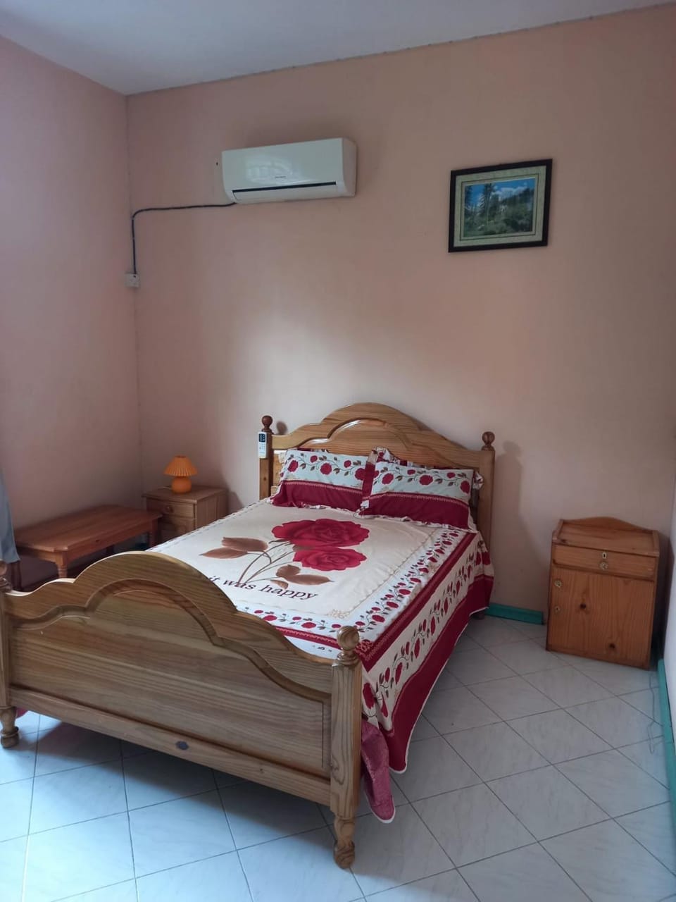 Bed, Bedroom, air conditioner