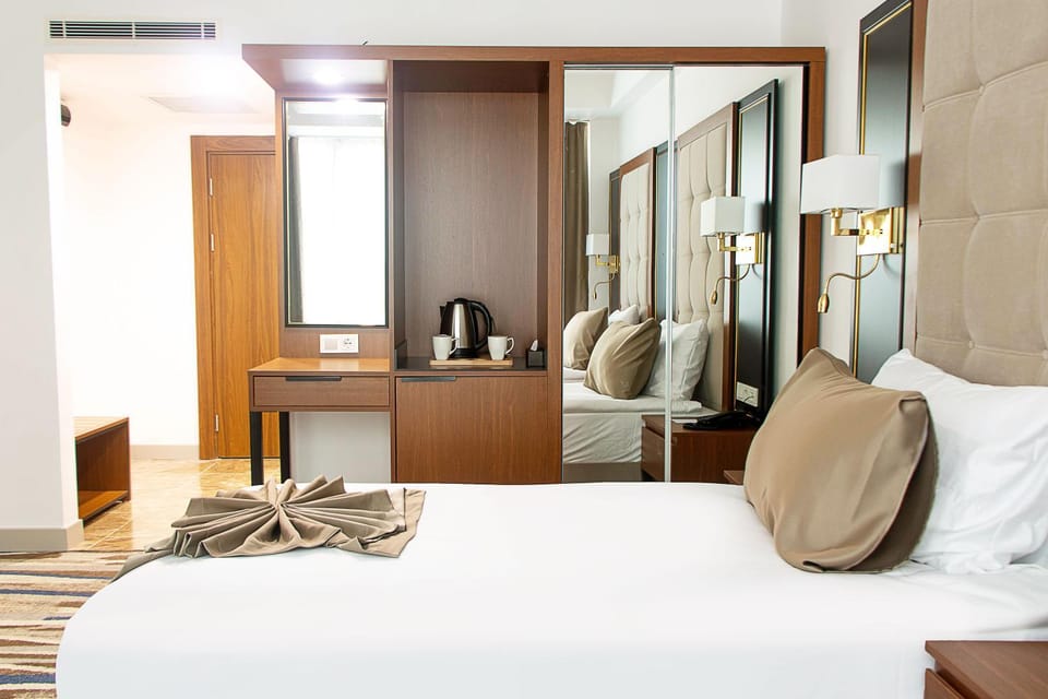 Bed, Bedroom, wardrobe