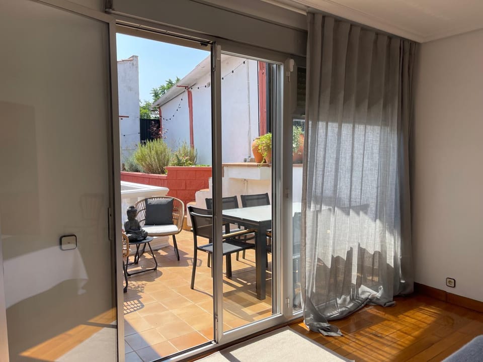 Patio, Off site, Balcony/Terrace