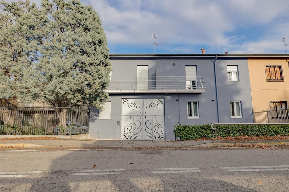 Residence " Soggiorni al Casolare " by Rhospitality it Apartment in Rho