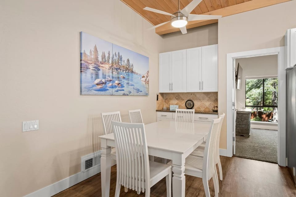 The perfect Forest Pines getaway House in Incline Village