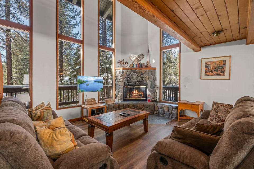 416 Country Club large multi family home House in Incline Village