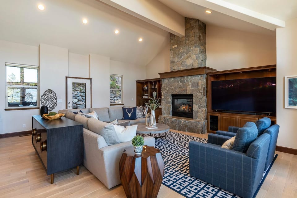 Fabulous Views Of Lake Tahoe House in Crystal Bay