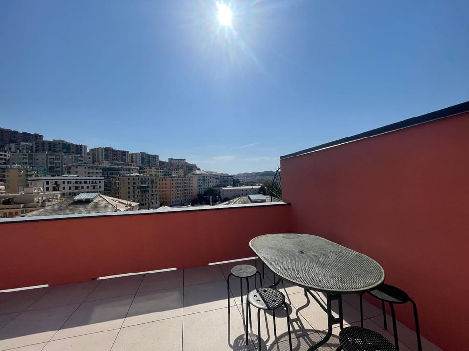 View (from property/room), Balcony/Terrace, Dining area