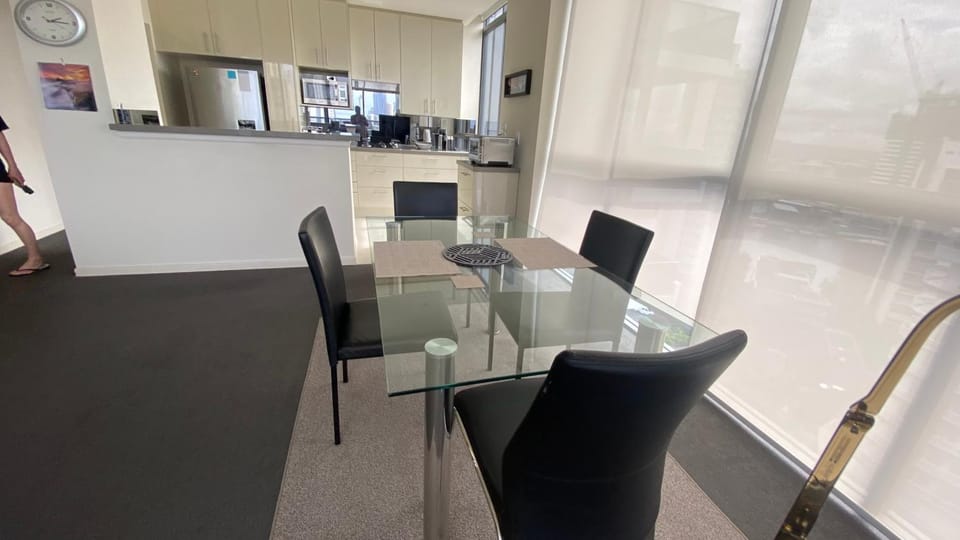 Solaire Apartments Apartment hotel in Surfers Paradise