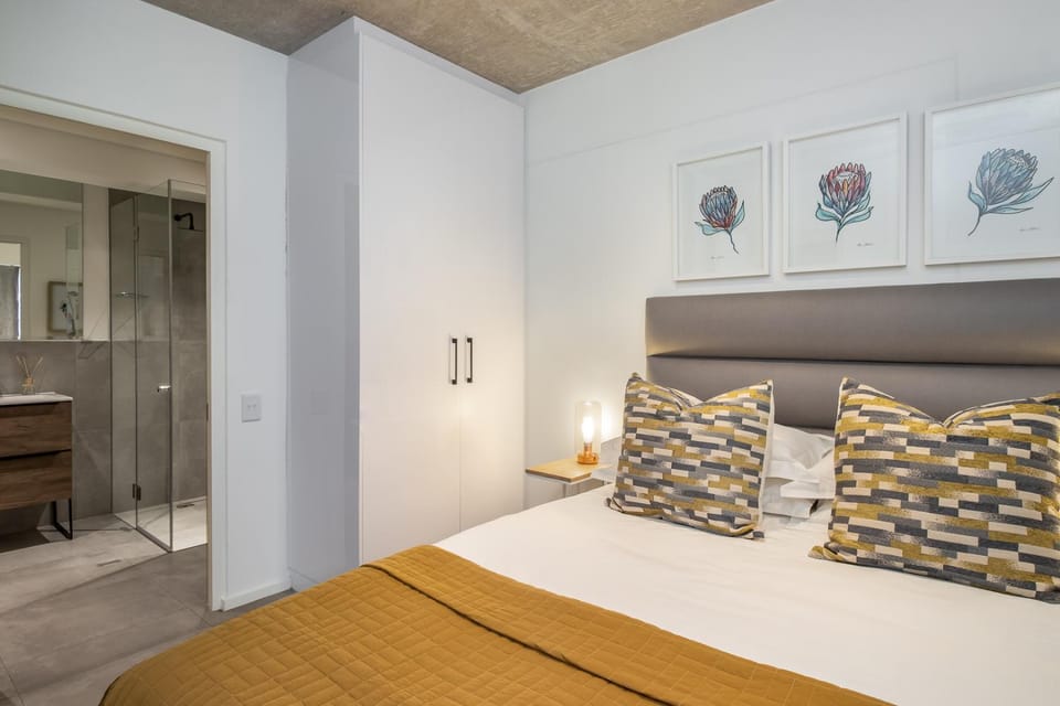 Bathroom, Bedroom