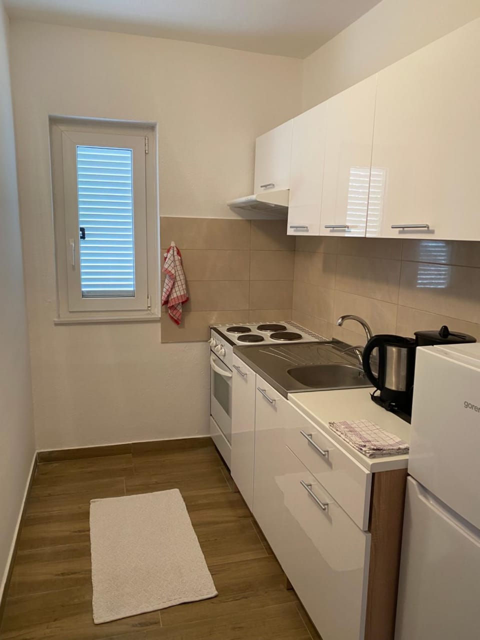Coffee/tea facilities, Kitchen or kitchenette, pet friendly, stove