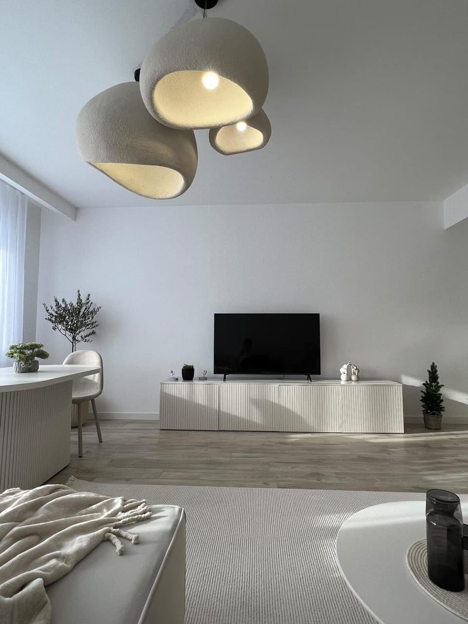 TV and multimedia, Living room, Dining area