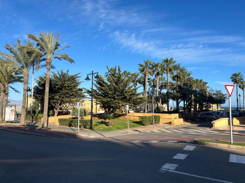 Beach, Beach, Street view, Location, Family, elevator