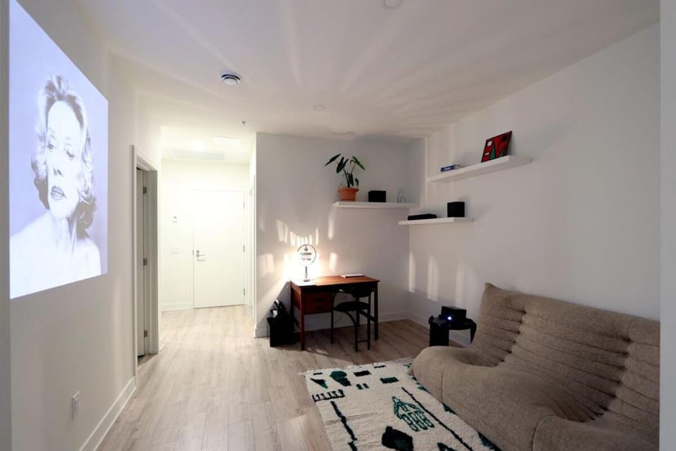 Appartement de luxe avec piscine Apartment in Montreal
