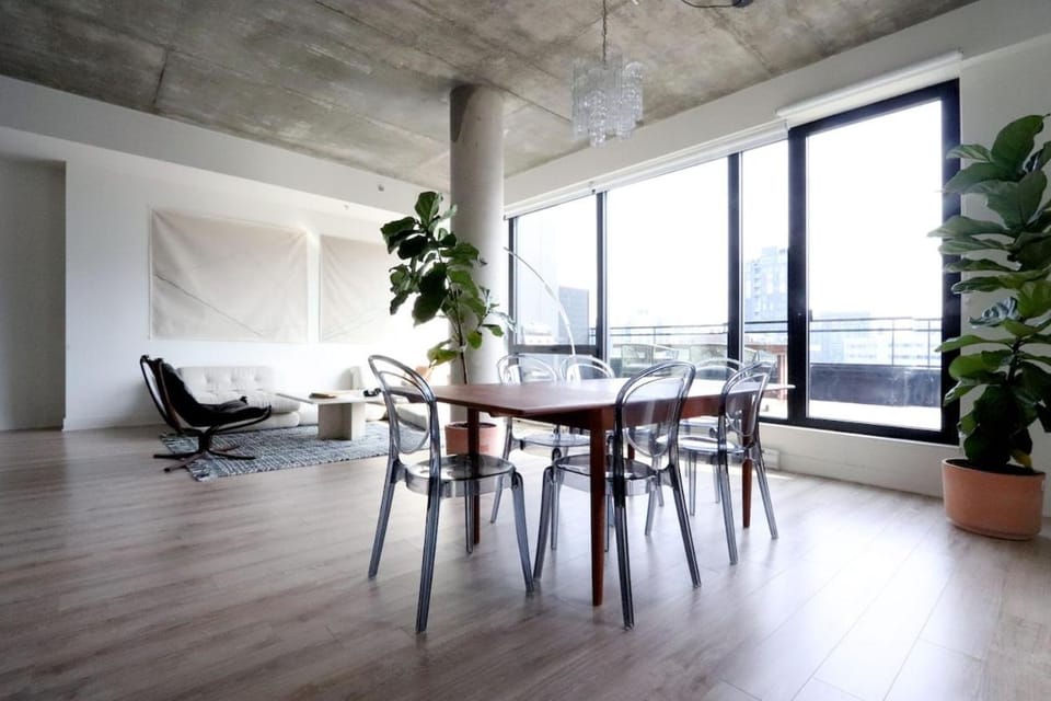 Appartement de luxe avec piscine Apartment in Montreal