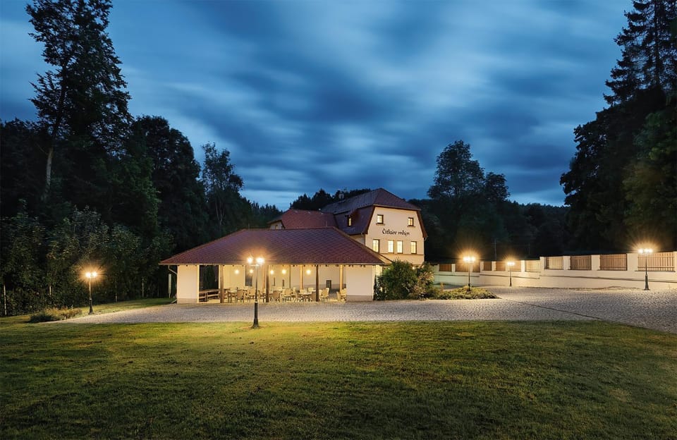 Property building, Night