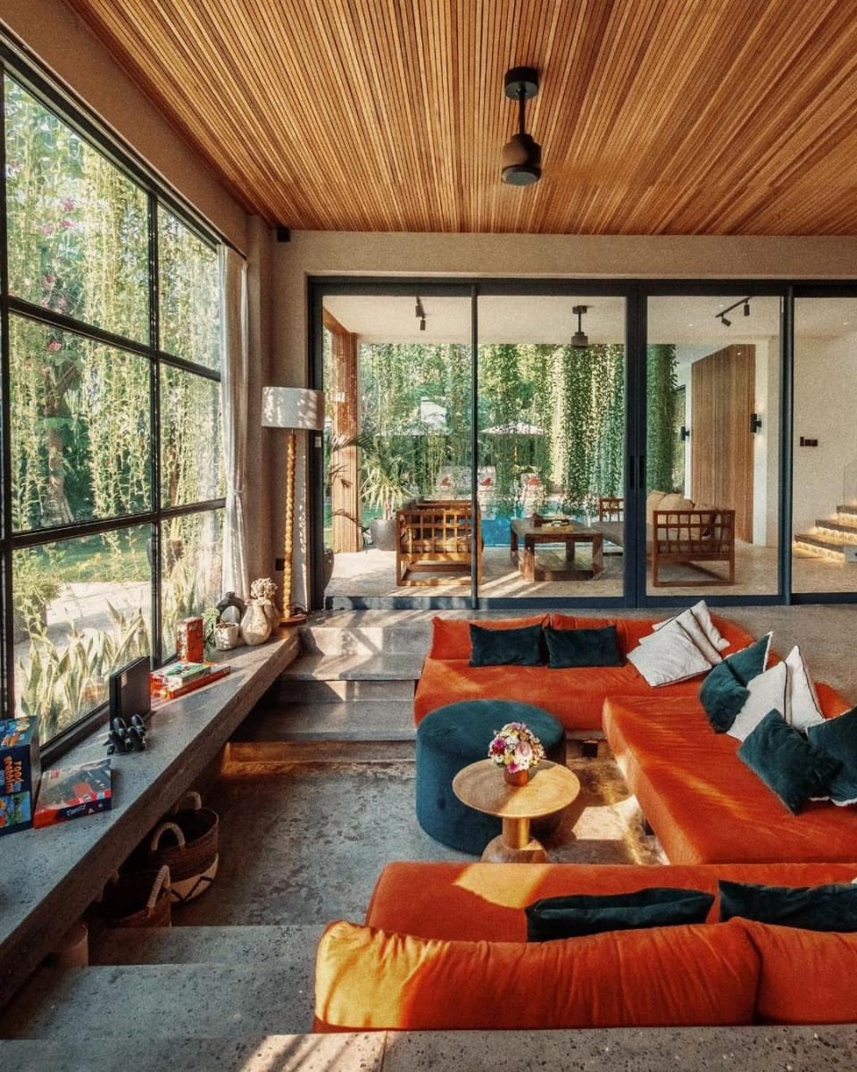 Communal lounge/ TV room, Living room