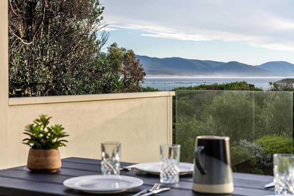 View (from property/room), View (from property/room), Seating area, Dining area, Mountain view, Mountain view, Sea view, Sea view