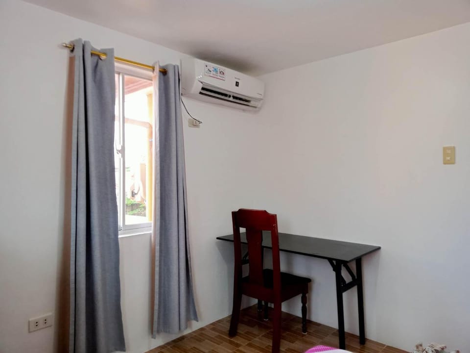 Dining area, hair dresser, air conditioner