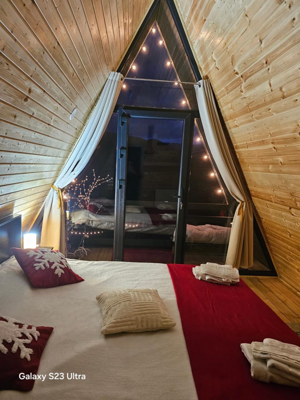 Cabana Apuseni Forest House in Romania