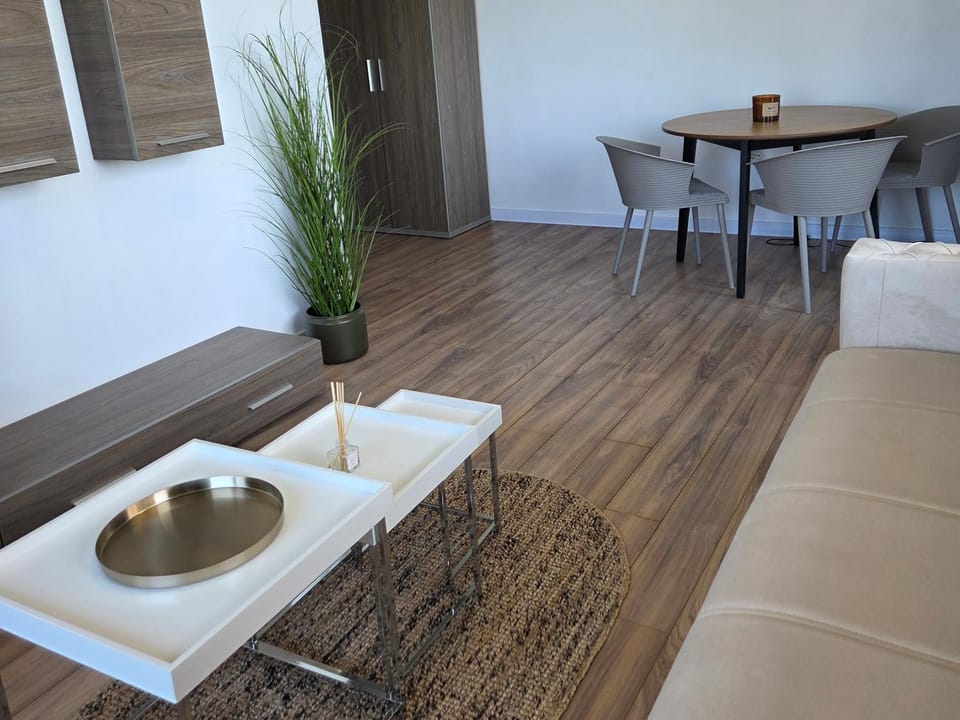 Belle Sea View Apartment Mamaia Apartment in Constanta