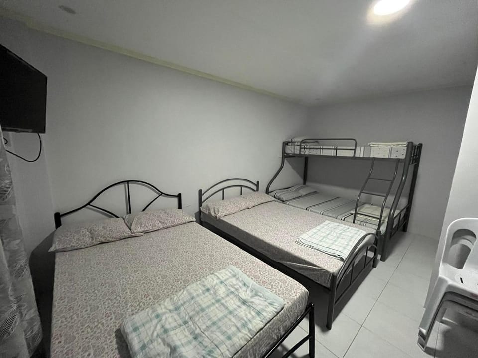 Bed, bunk bed