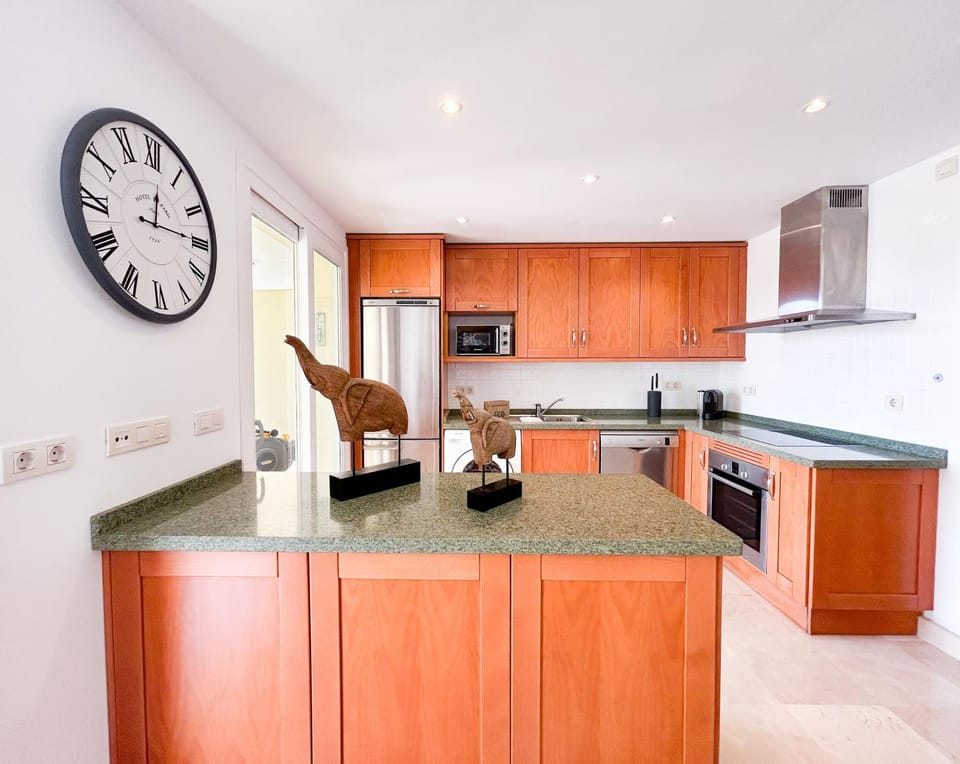 Coffee/tea facilities, Kitchen or kitchenette, dishwasher, minibar, pet friendly, stove, toaster