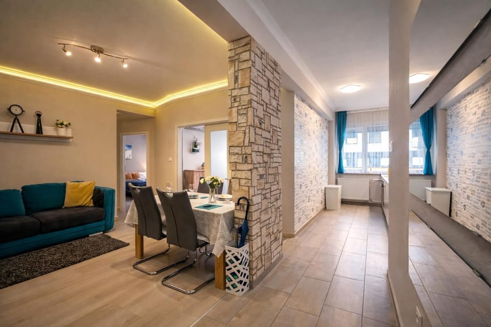 Living room, Dining area