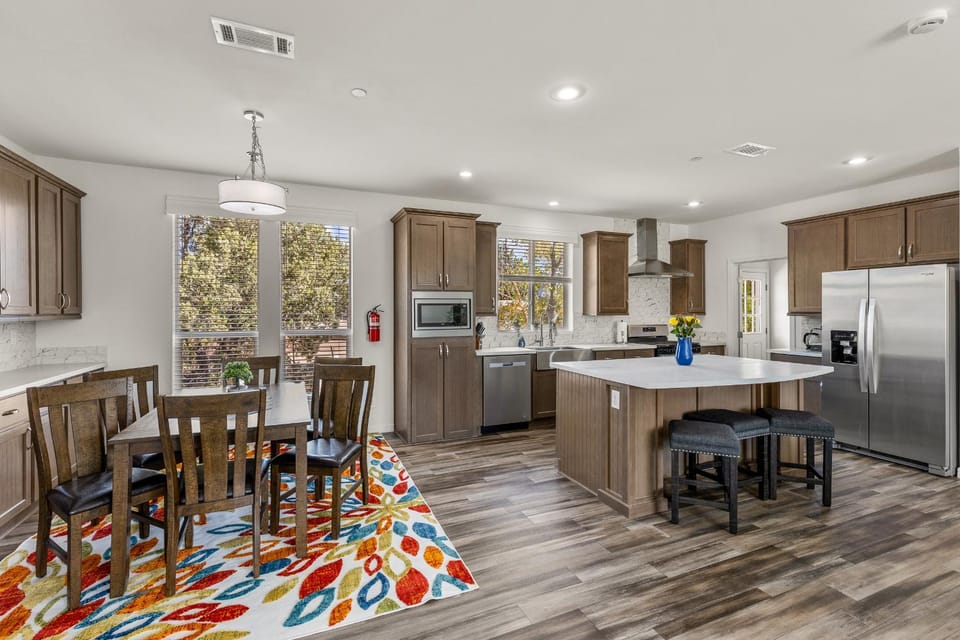 Kitchen or kitchenette, Dining area, dishwasher, oven, stove, toaster