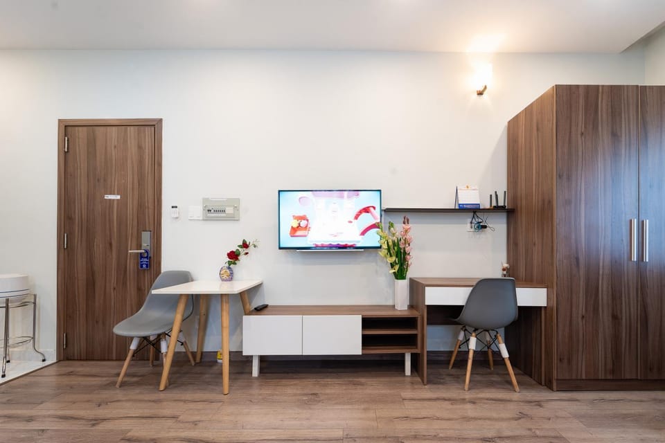 TV and multimedia, wardrobe