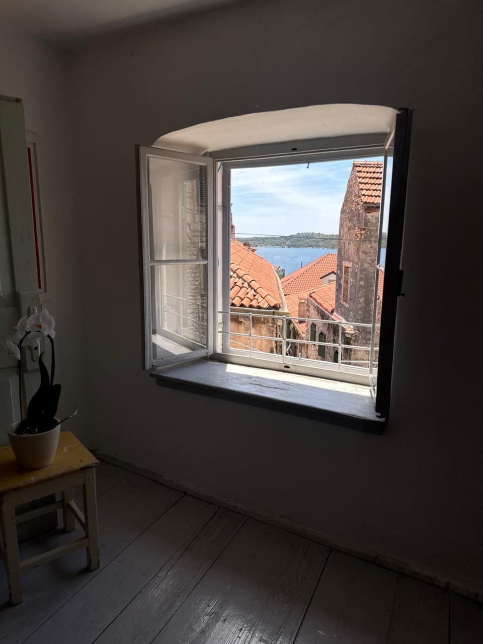 Light filled spacious penthouse in Šibenik city centre Apartment in Šibenik