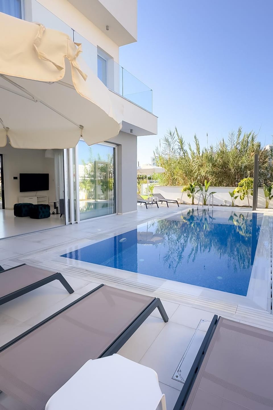 Day, Pool view, Swimming pool