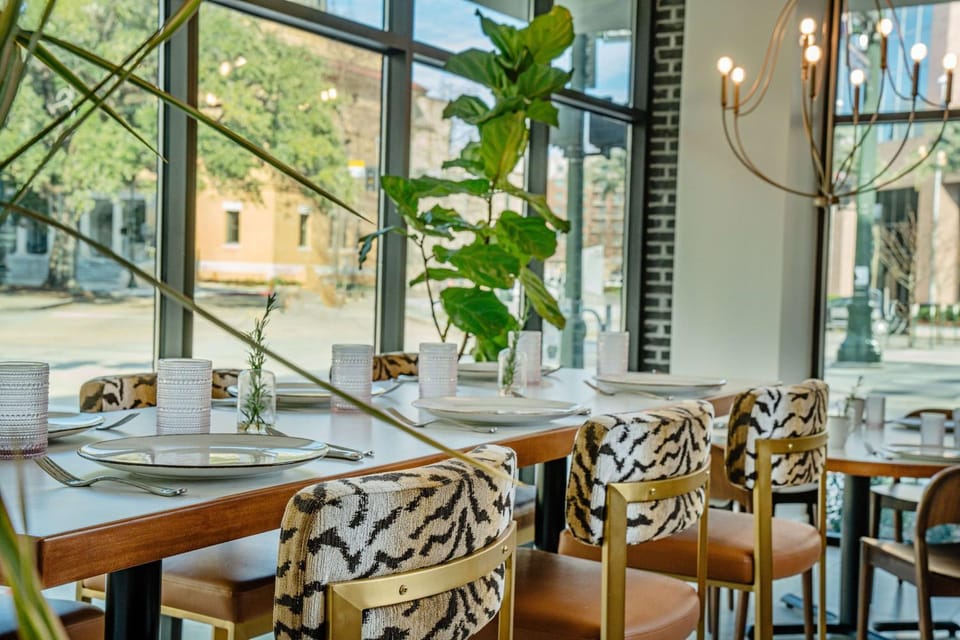 Restaurant/places to eat, Restaurant/places to eat