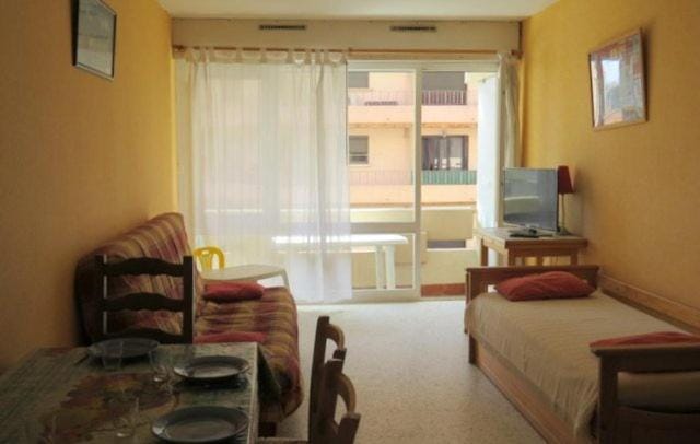 Grand Studio accès direct plage - 4CALYP1/4 Large Flat close by sea Apartment in Canet-en-Roussillon