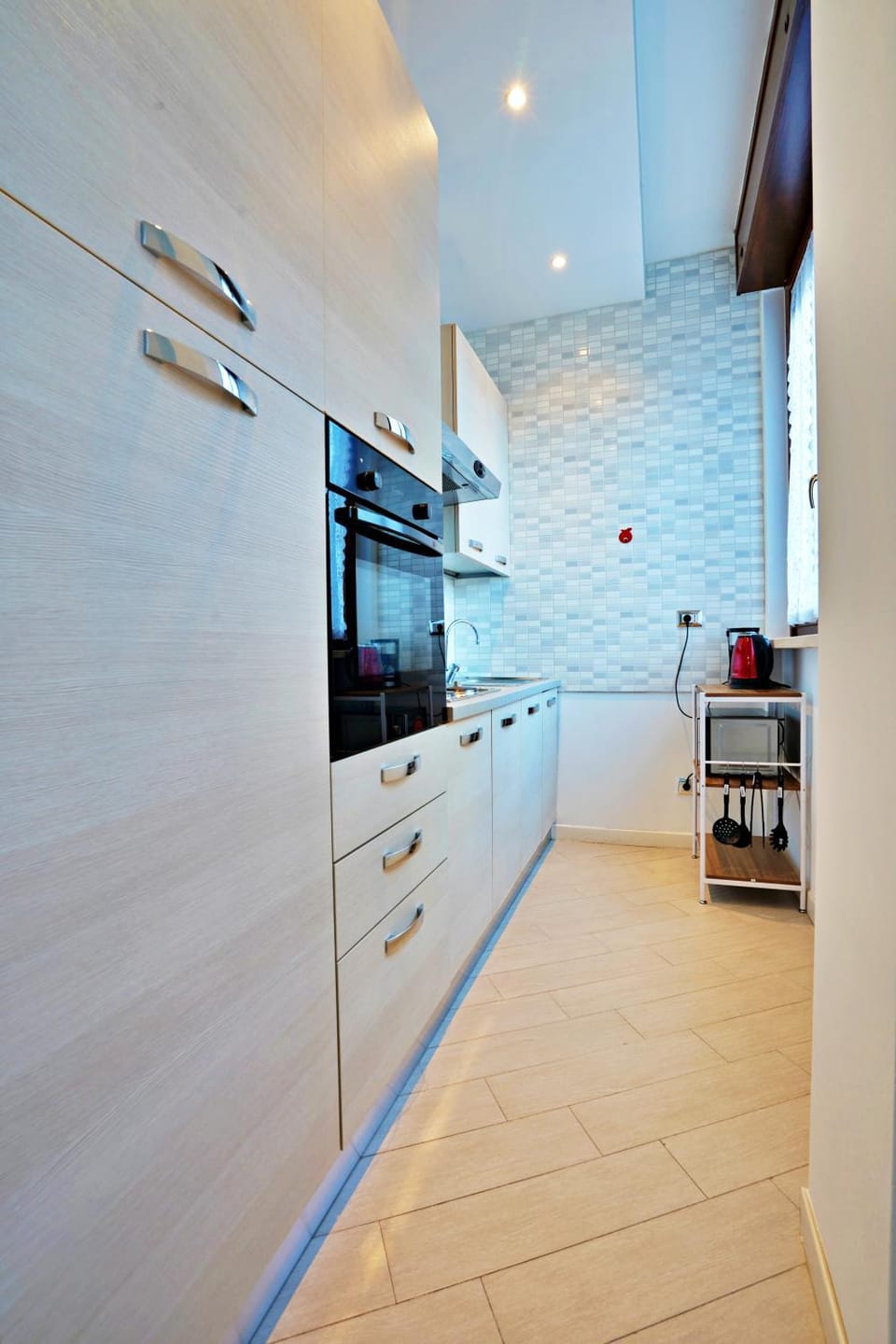 Kitchen or kitchenette, pet friendly, stove