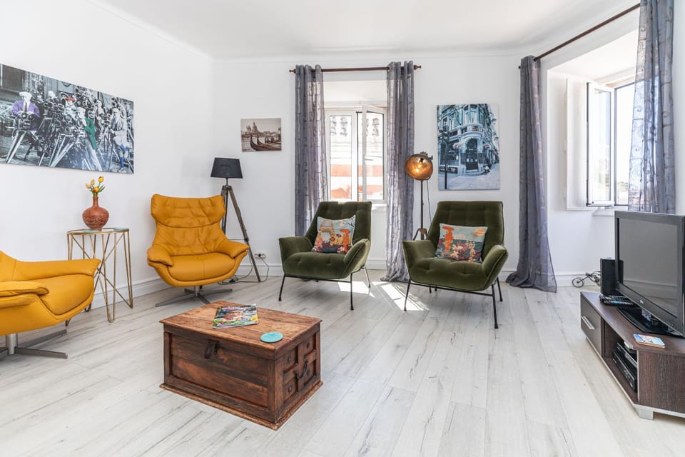 Communal lounge/ TV room, Living room