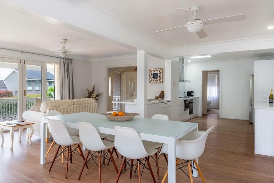 Minna House in Kiama Downs