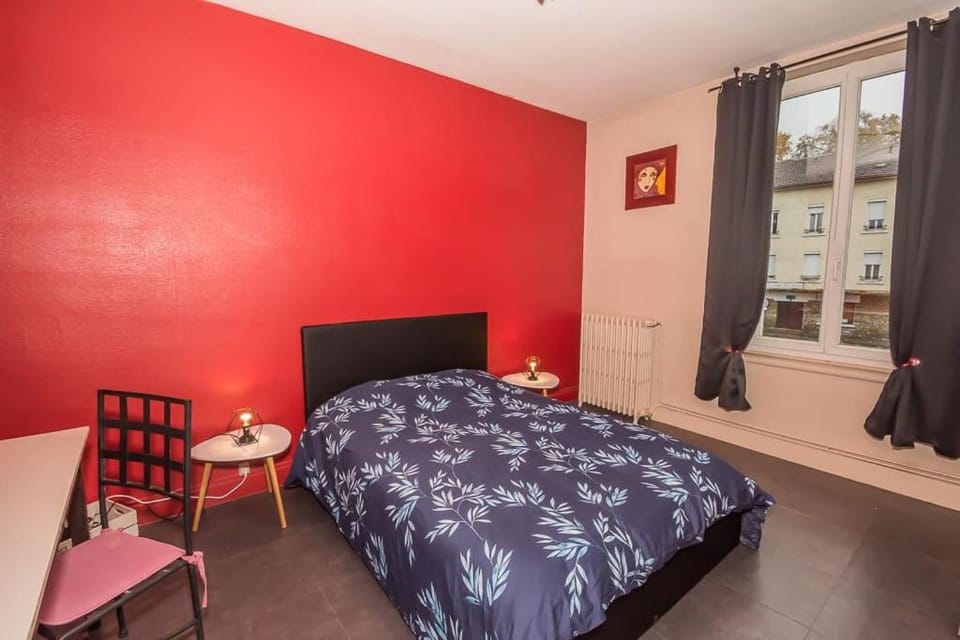 3 chambres spacieuses - 2 min à pied gare Apartment in Auvergne-Rhône-Alpes